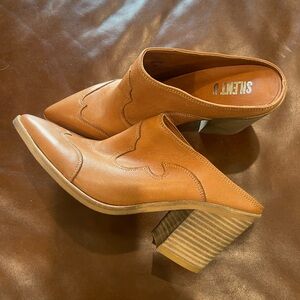 New Silent D Tan Leather Mules